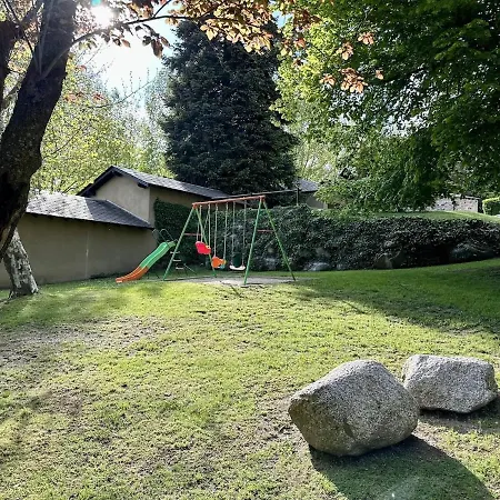 El Niuet De Montana Park, En *